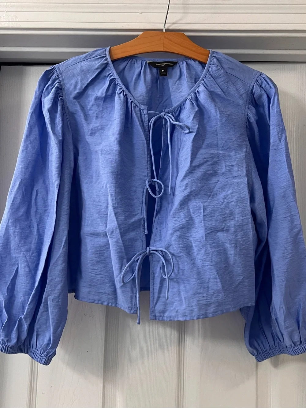 Banana Republic Periwinkle Tie-Front Peasant Blouse - Sz Medium NWOT  Casual
